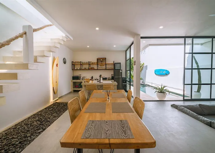 Modern 4br Ris Ya With Pool Near Villa